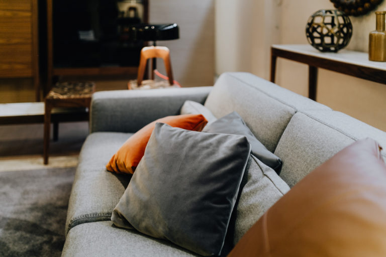 5 IDEAL STEPS TO CREATING THE PERFECT LIVING ROOM
