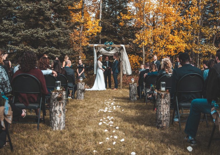 5 Tips On Dressing For An Autumn Wedding In 2022