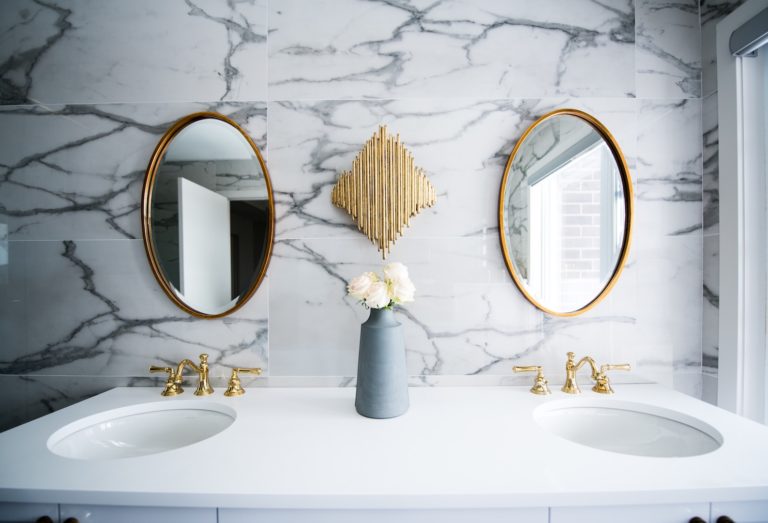 8 Luxury Alternatives To Your Traditional Bathroom Fixtures