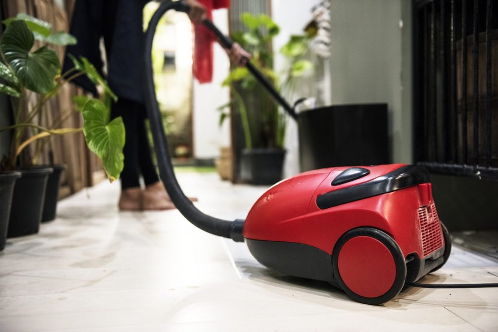 5 BENEFITS OF STEAM CLEANING, IDEAL FOR MORE EFFECTIVE, ENVIRONMENTALLY FRIENDLY HOUSEWORK