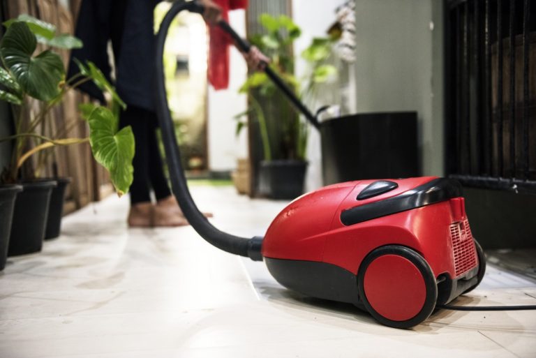 5 BENEFITS OF STEAM CLEANING, IDEAL FOR MORE EFFECTIVE, ENVIRONMENTALLY FRIENDLY HOUSEWORK