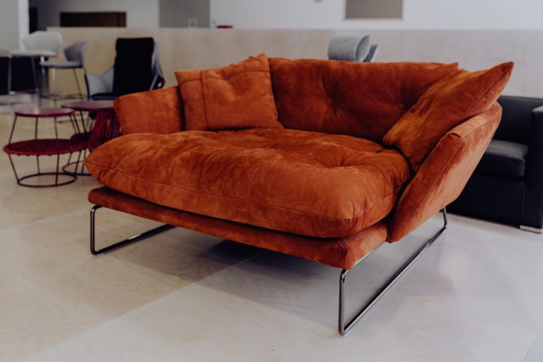4 IDEAL TIPS ON FINDING A MODERN SOFA THAT’S RIGHT FOR YOU