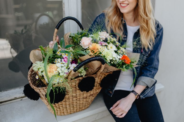 5 WAYS TO WELCOME SPRING INTO YOUR HOME
