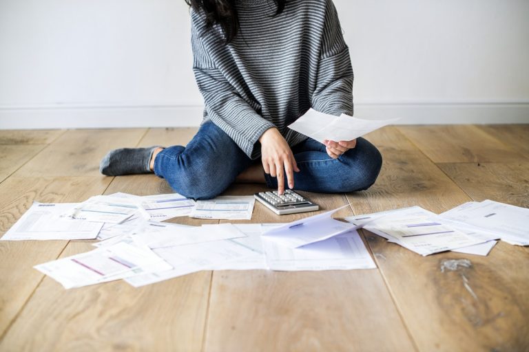 7 TIPS FOR MANAGING MONEY & DEBT DURING COVID19