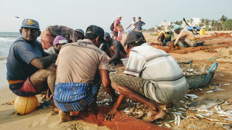 5 MUST VISITS IN YOUR IDEAL FOODIE TOUR OF SRI LANKA