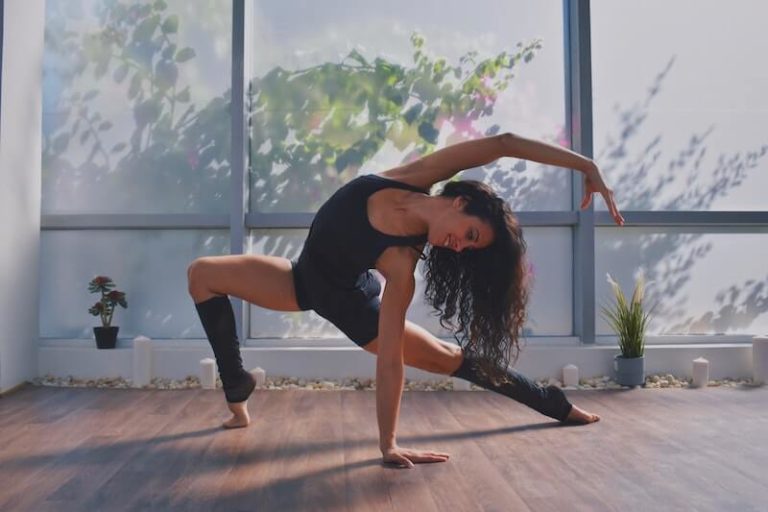 5 STEPS TO BUILDING YOUR OWN DANCE STUDIO AT HOME