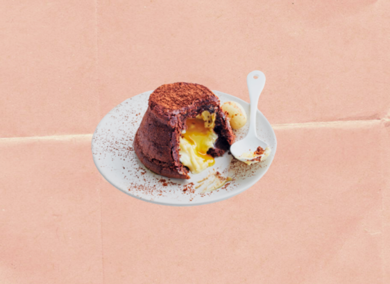 THE IDEAL GOOEY CHOCOLATE ORANGE PUDDINGS WITH A ‘CREAM EGG’ FILLING