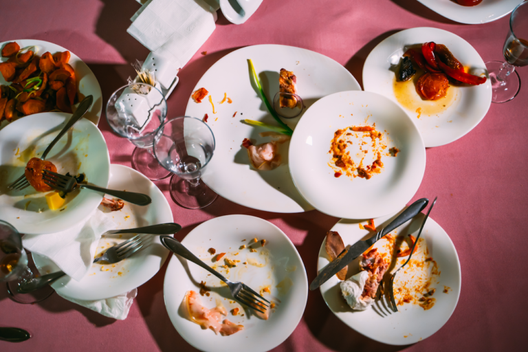 5 ESSENTIAL ELEMENTS OF A GREAT DINNER PARTY