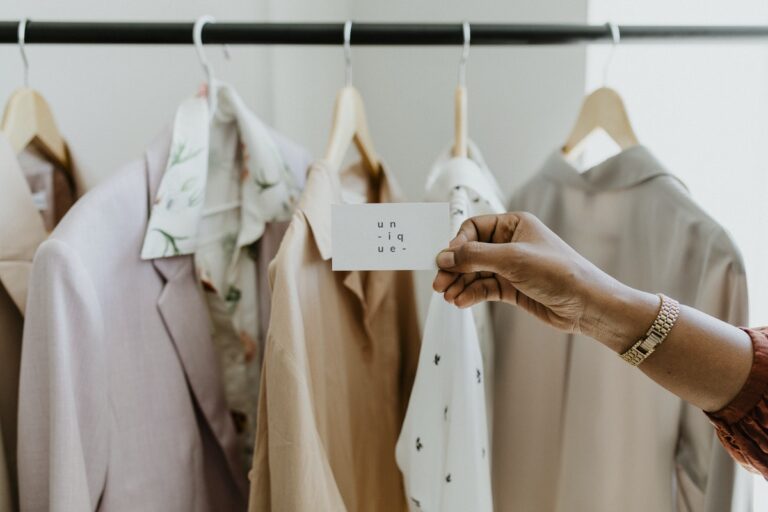 BEGINNER’S TIPS FOR DECORATING A BOUTIQUE FASHION STORE