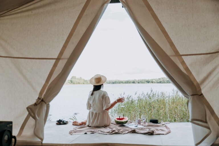 5 REASONS TO GO GLAMPING FOR YOUR NEXT STAYCATION