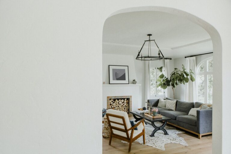 THE IDEAL GUIDE TO INTERIOR DESIGN FOR SELLING HOUSES