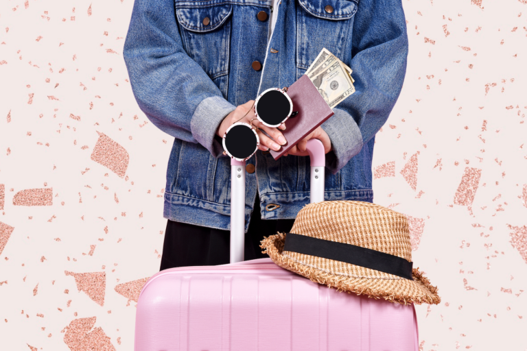 5 THINGS YOU SHOULD NEVER FORGET WHILE TRAVELLING