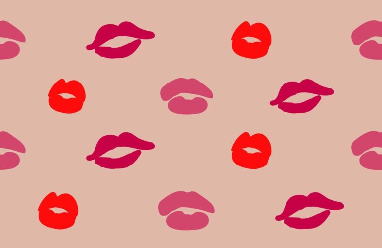 5 IDEAL WAYS TO UP YOUR VALENTINE’S DAY GAME THIS YEAR