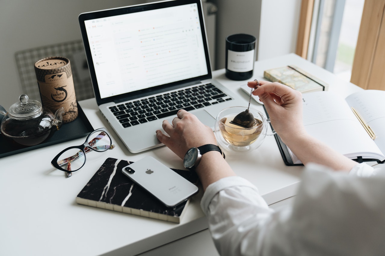 Let's Take This Outside 6 Ideas For Moving Your Home Office Into The