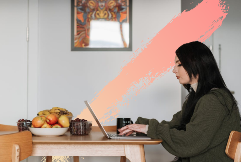 WHAT COURSES SHOULD AN EXECUTIVE ASSISTANT TAKE? 5 ESSENTIAL QUALIFICATIONS