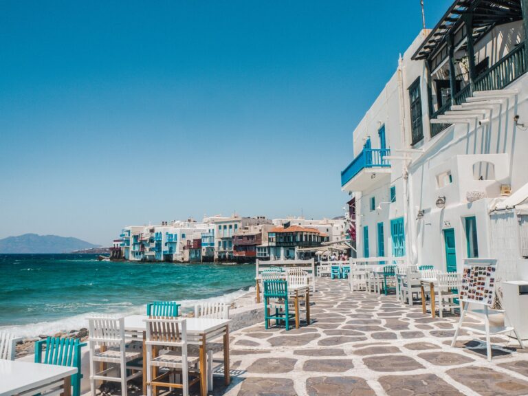 THE IDEAL DAY OUT IN MYKONOS FOR FOODIES: WHERE TO EAT IN MYKONOS OLD TOWN