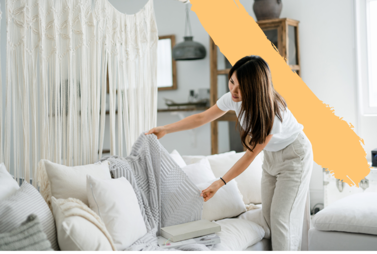 5 WAYS TO DRESS A WHITE LIVING ROOM