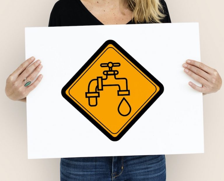 4 PLUMBING & GAS PROBLEMS YOU SHOULDN’T ATTEMPT TO FIX YOURSELF