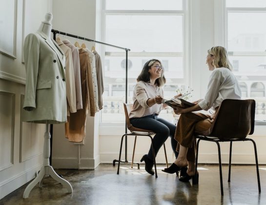 5 FIRST STEPS TO BECOMING A FASHION STYLIST - Ideal Magazine