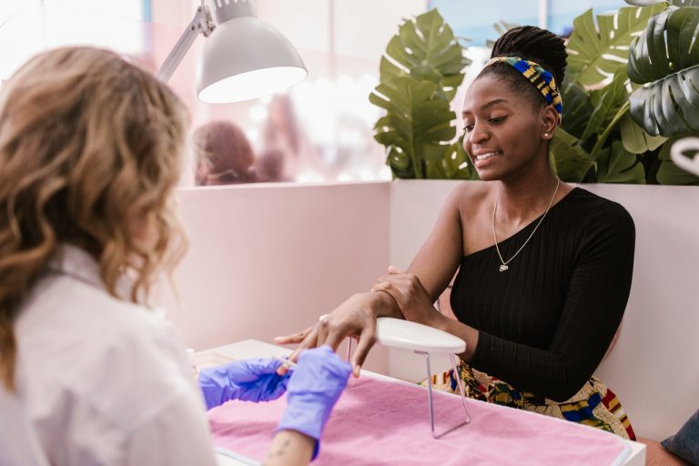 IDEAL GUIDES: NEED TO KNOW BEAUTY BOOKING ETIQUETTE