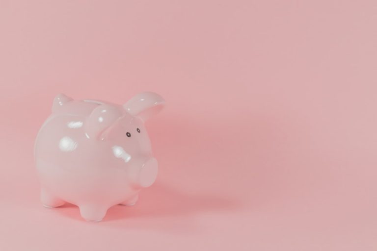 5 SMART TACTICS FOR SAVING UP MONEY STRATEGICALLY
