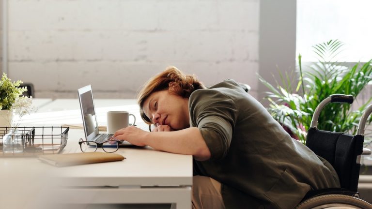5 Ideal Ways To Stop Daytime Sleepiness