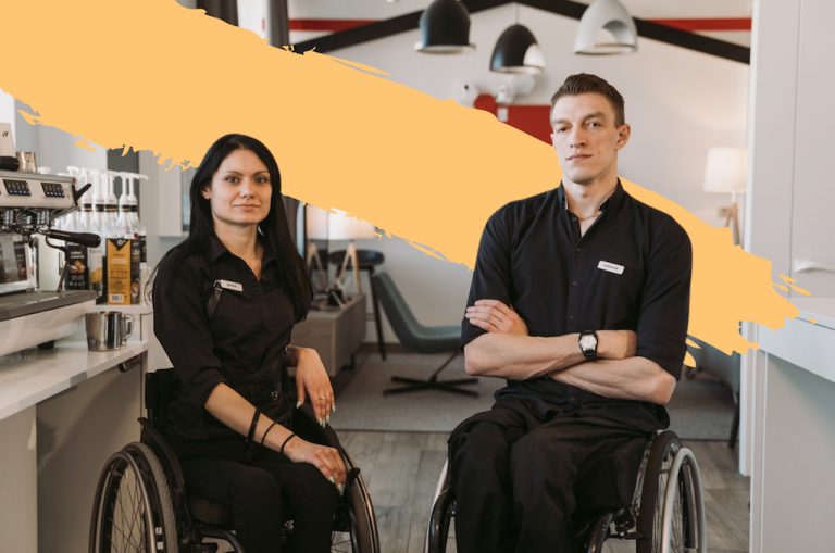 ONLINE BUSINESS STARTUP TIPS: HOW TO TRANSFORM CLICKS INTO CUSTOMERS