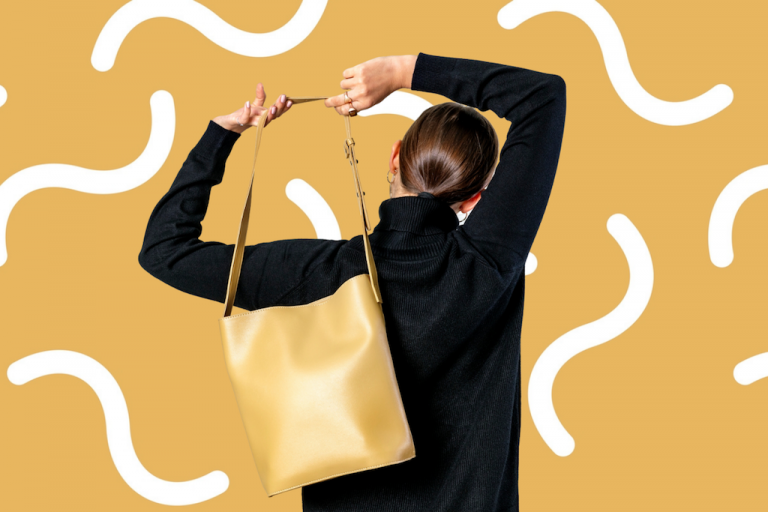 MUST-HAVES FOR YOUR HANDBAG THIS WINTER