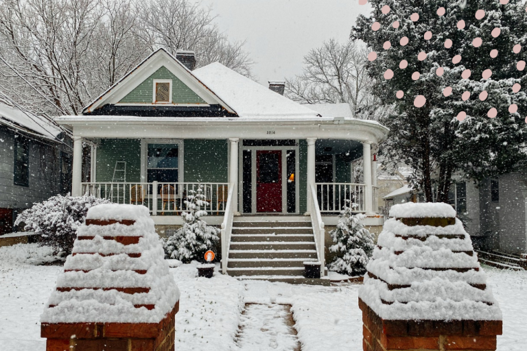 PREP YOUR HOME FOR THE HOLIDAY SEASON WITH THESE 5 CHECKS