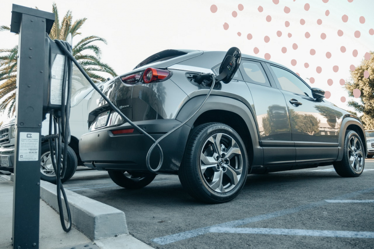 7 THINGS TO THINK ABOUT BEFORE SWITCHING TO AN ELECTRIC CAR