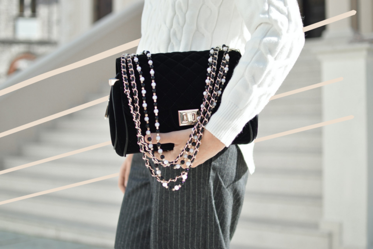 WHAT YOUR HANDBAG BAG SAYS ABOUT YOU