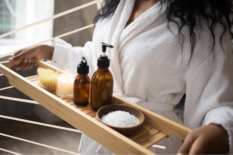 5 TIPS TO MAKE YOUR BATHROOM FEEL LIKE A LUXURY SPA