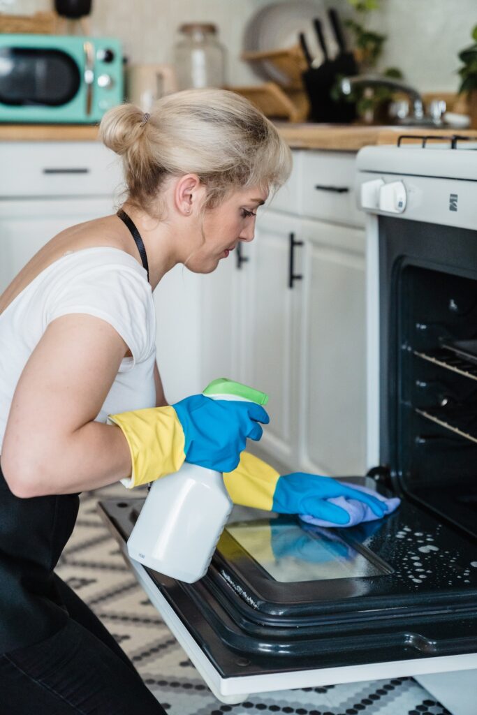 Photo by Liliana Drew: https://www.pexels.com/photo/person-in-white-shirt-wearing-blue-gloves-9462315/