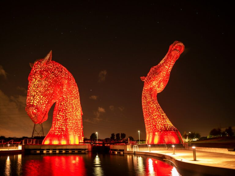 7 Must-See Attractions On Your Drive From Glasgow to Edinburgh