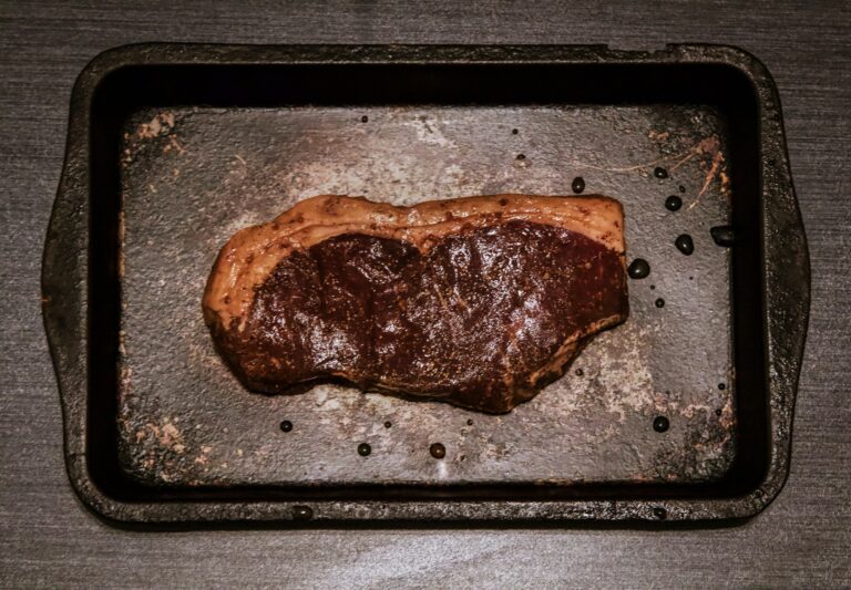 Mastering the Art of Barbecued Steak: Techniques, Tips & Top Cuts