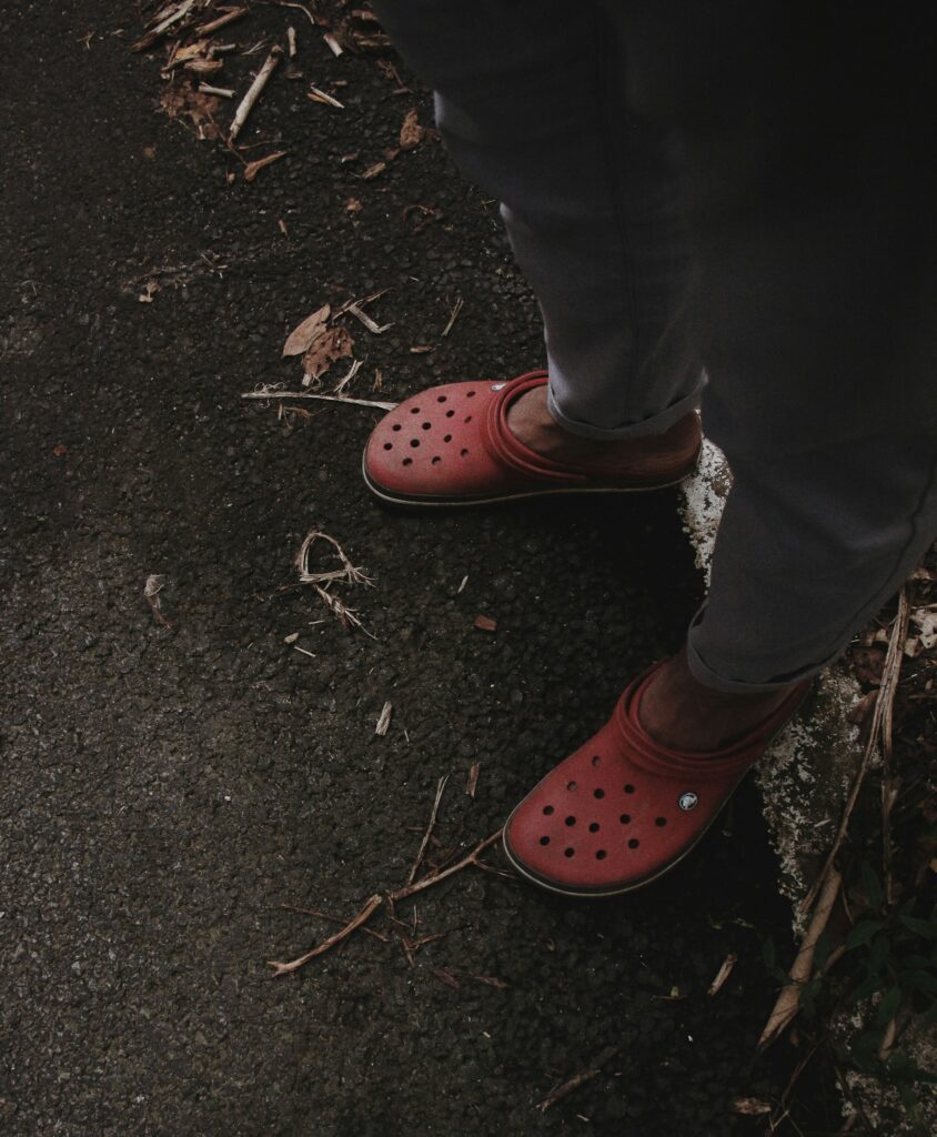 crocs