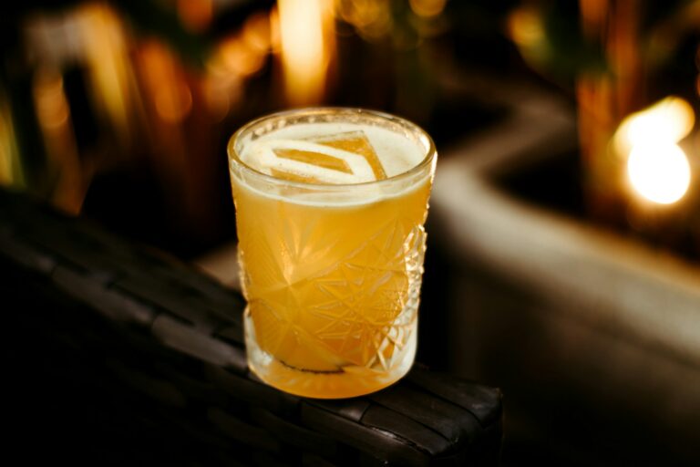 7 Classy Whisky Cocktails For Your Next Mad Men Party