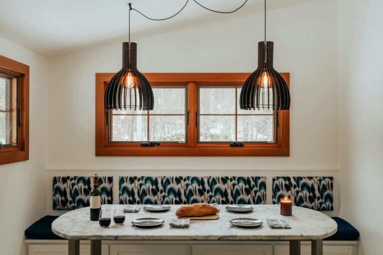 Minimalist vs Maximalist: The Great Interior Design Face-Off