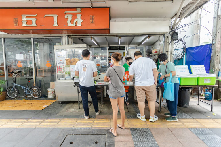 Where To Eat In Ari, Bangkok: The Best Restaurants