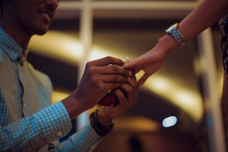 5 Things Nobody Tells You About Buying An Engagement Ring